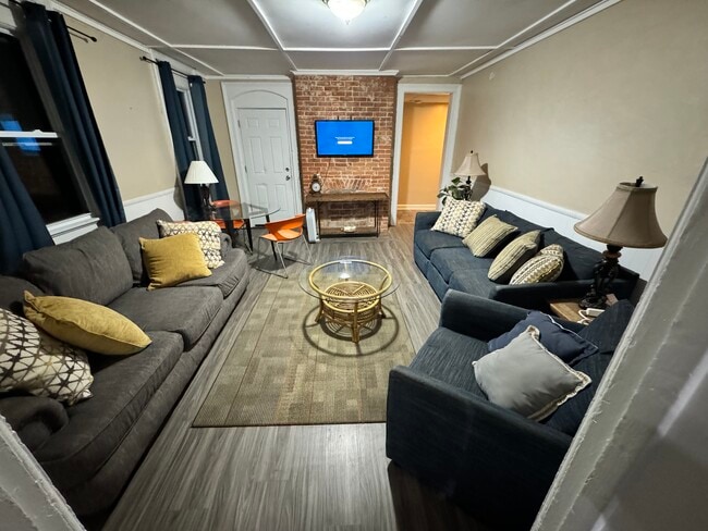 Building Photo - 29 Central Ave