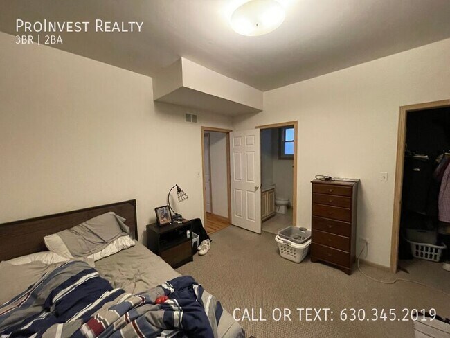 Building Photo - 1423 W Cortez-2