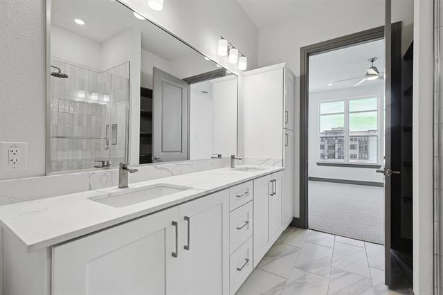 Building Photo - 2700 Old Denton Rd