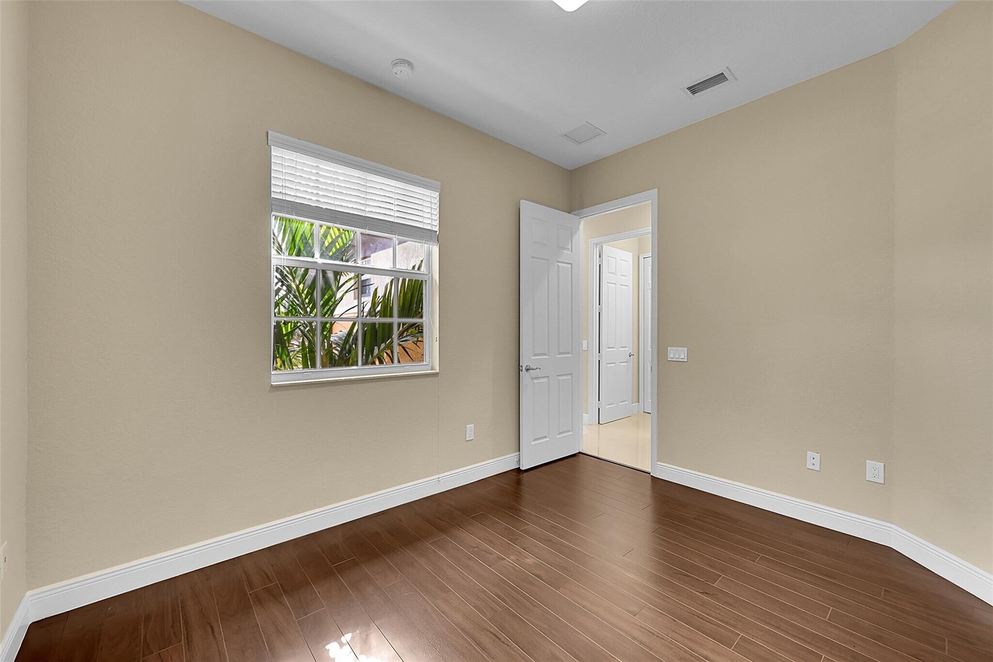 Building Photo - 12805 NW 83rd Ct