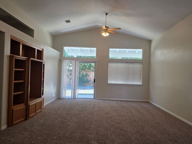 Building Photo - 10104 Brookline Woods Dr