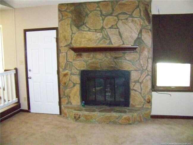 Building Photo - 667 Dowfield Dr