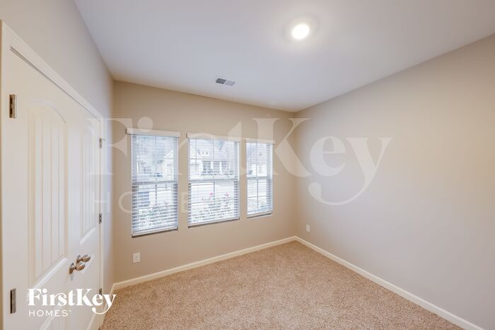 Building Photo - 3502 Burlington Dr