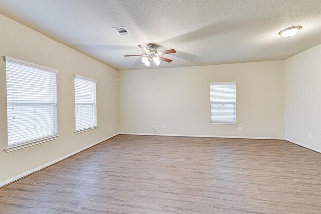Building Photo - 5915 Nodaway Creek Ct
