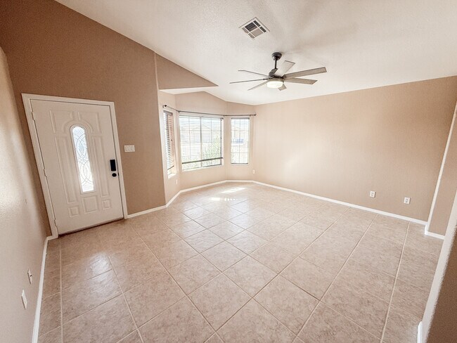 Building Photo - 9586 E 38th Pl