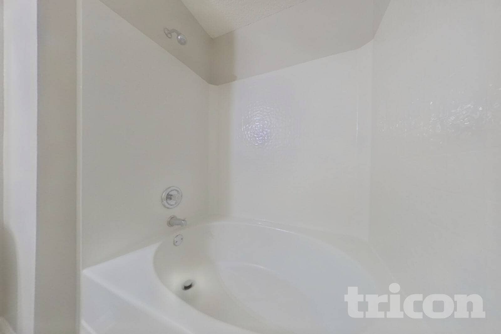 Building Photo - 404 Castle Ridge Dr