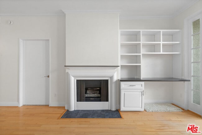 Building Photo - 1225 Armacost Ave