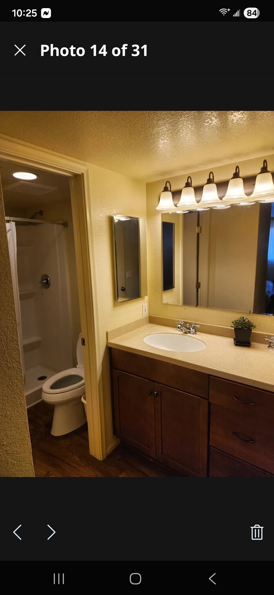 Building Photo - 886 W Galveston St