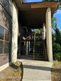 Building Photo - 459 Bentwood Ln