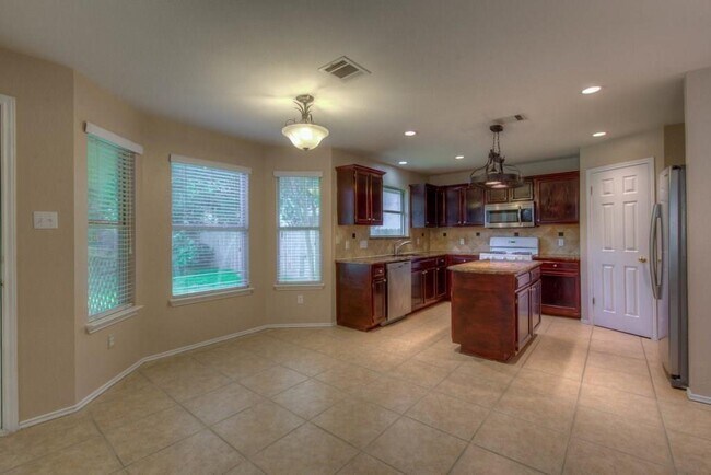 Building Photo - 3514 Ruby Red Dr