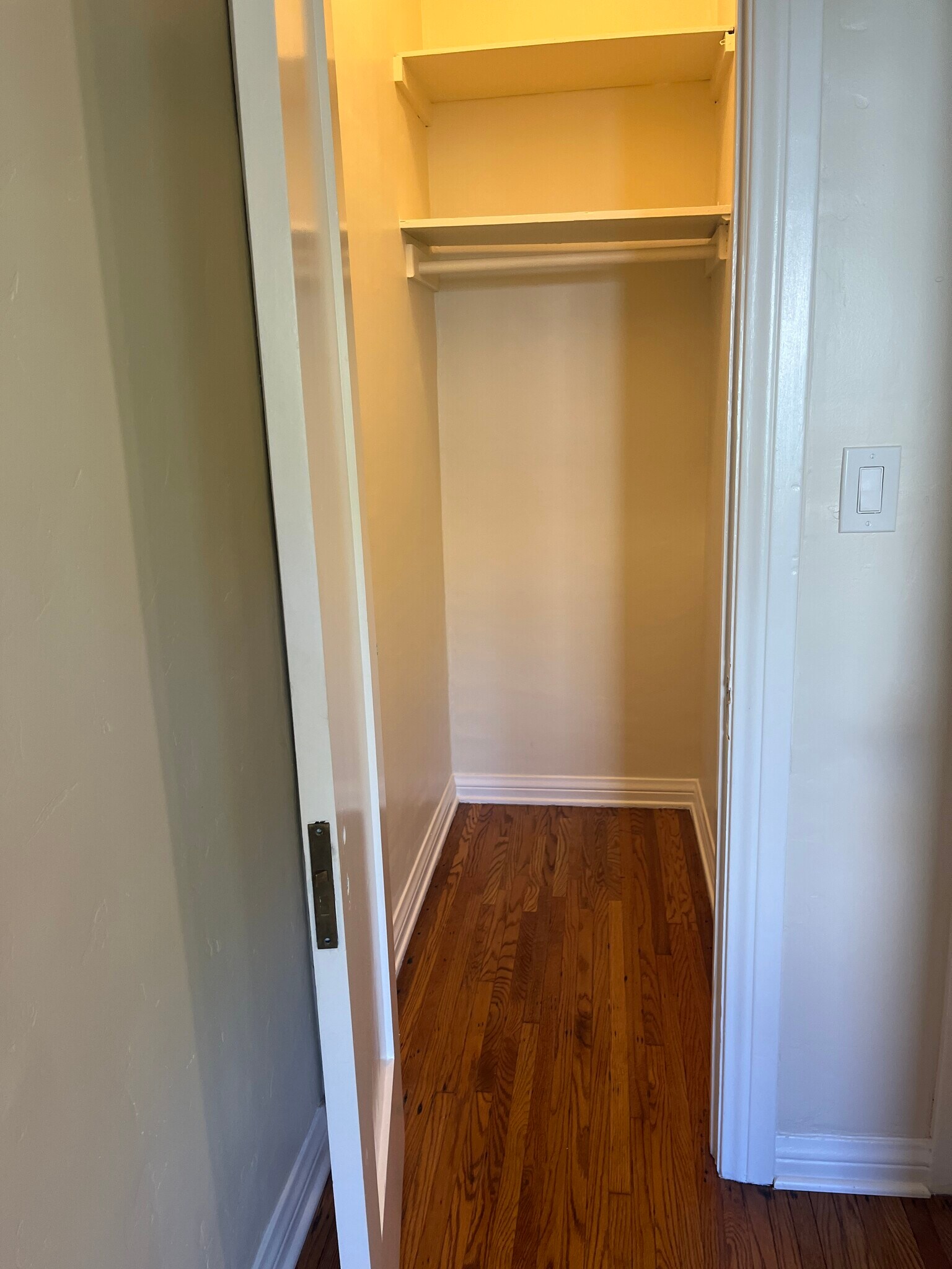 Building Photo - 1040 Prospect Ave