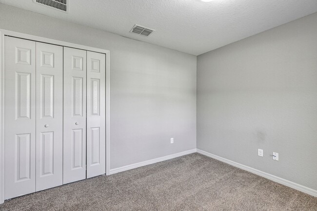 Building Photo - Freshly Painted 3BR Home with Spacious Yard, Modern Baths & No Deposit Option!