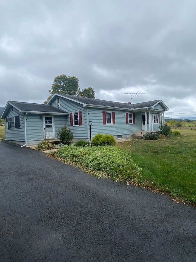 Building Photo - 20433 Amberson Rd