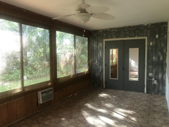 Building Photo - 2 Bedroom Condo Retreat in St. Cloud – Cozy 1154 Sq Ft Haven!