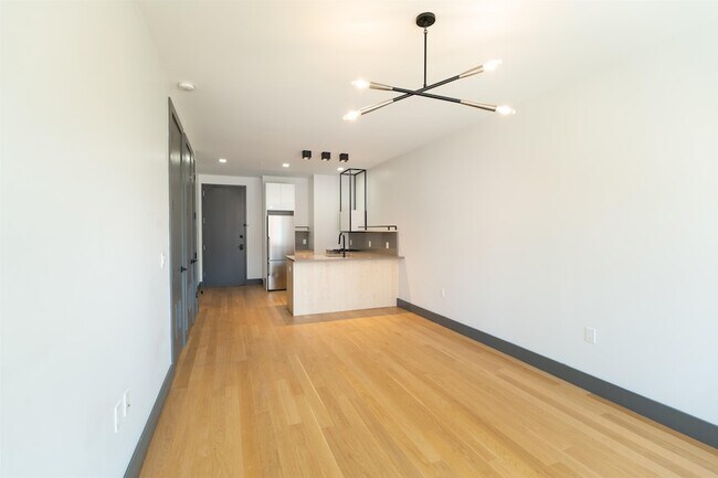 Building Photo - 424 Arlington Ave