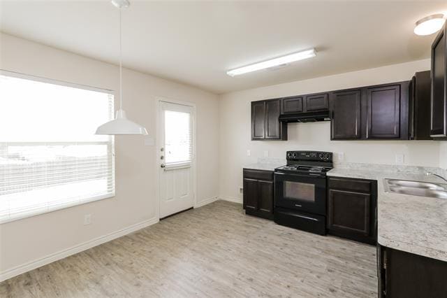 Building Photo - 1507 Dove Cir