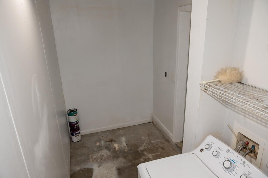 Huge Storage Area - 5820 W Sample Rd