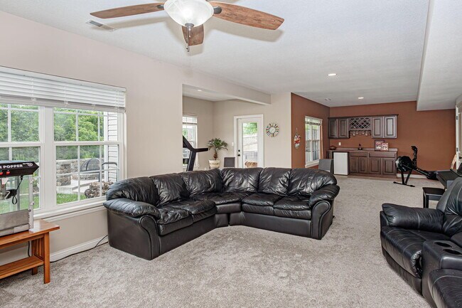 Building Photo - 3702 Timber Run Dr