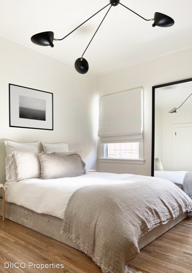 Building Photo - 1 br, 1 bath Apartment - 201 S Arnaz Drive...