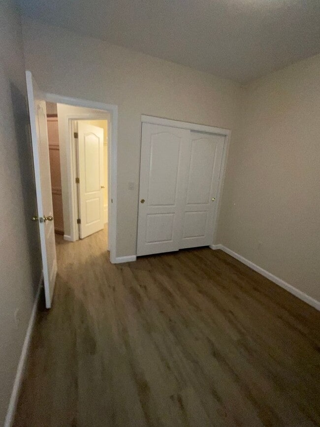 Building Photo - Adorable 3 bedroom with great location!