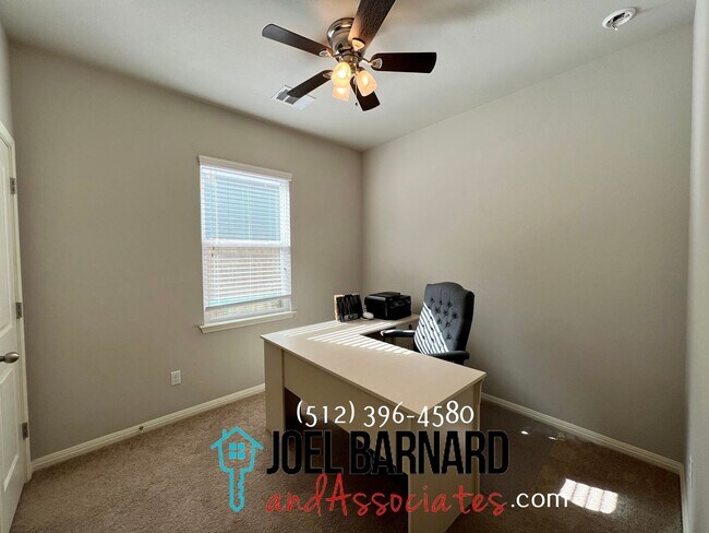 Building Photo - Available May 31: Blanco Vista Home with L...