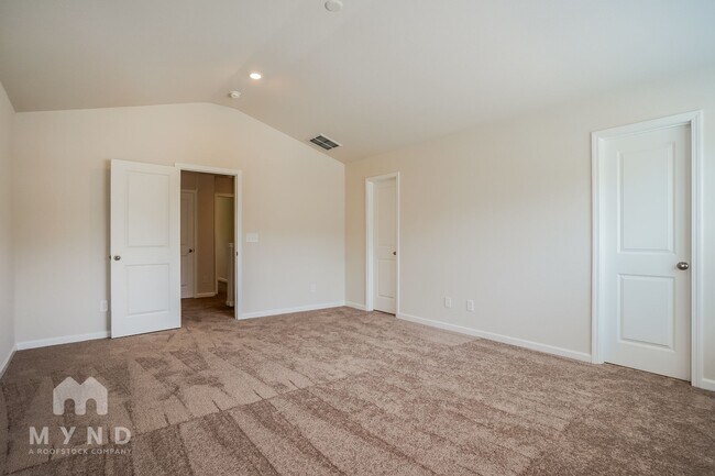 Building Photo - 124 Taverners Ln