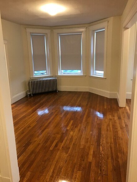 Building Photo - 1337 Commonwealth Ave