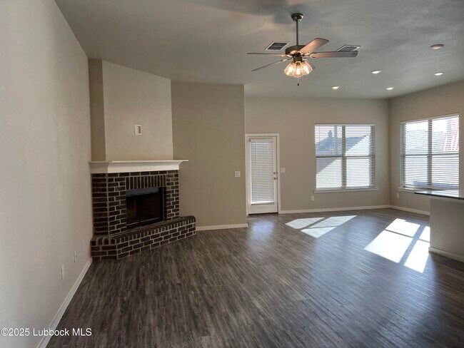Building Photo - 2137 Kirksey Ave