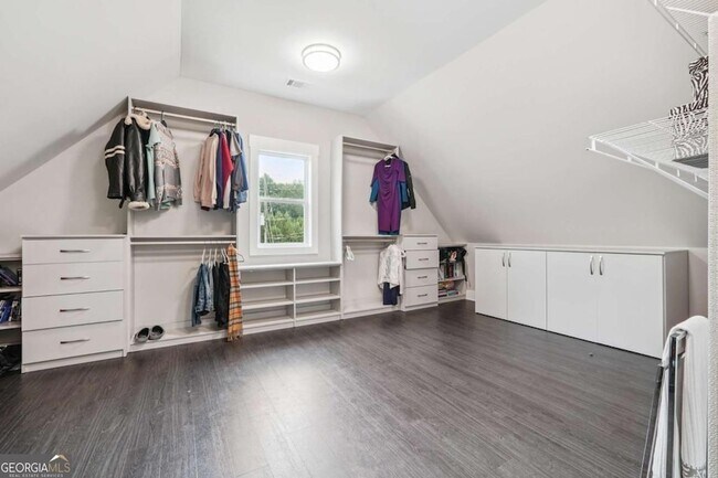 Building Photo - 1480 Chandler Rd