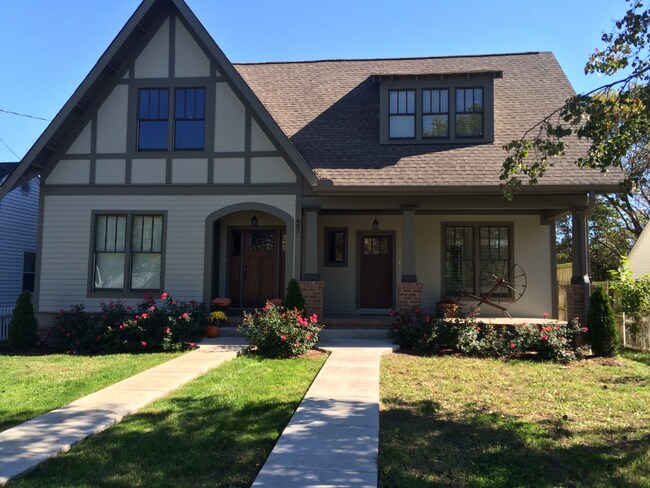 Primary Photo - 603 Rudolph Ave