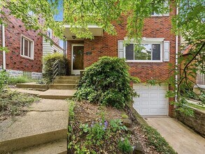 Building Photo - 1419 Hawthorne St