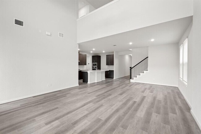 Building Photo - 112 Alicante Ln
