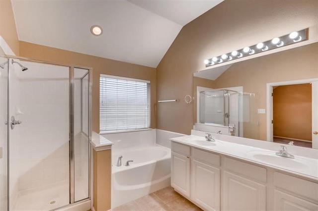 Building Photo - 3211 Bloomfield Trail