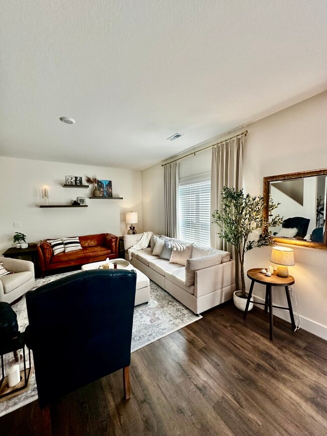 Building Photo - 273 Neals Landing Rd