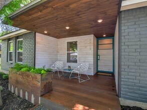 Building Photo - 6605 Clubway Ln