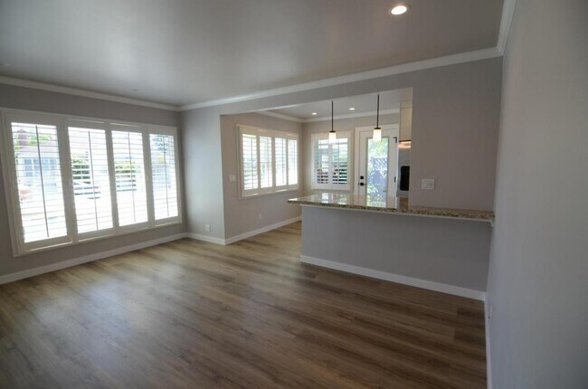 Building Photo - 126 22nd Ave