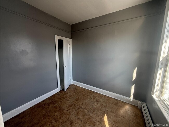 Building Photo - 731 Calhoun Ave