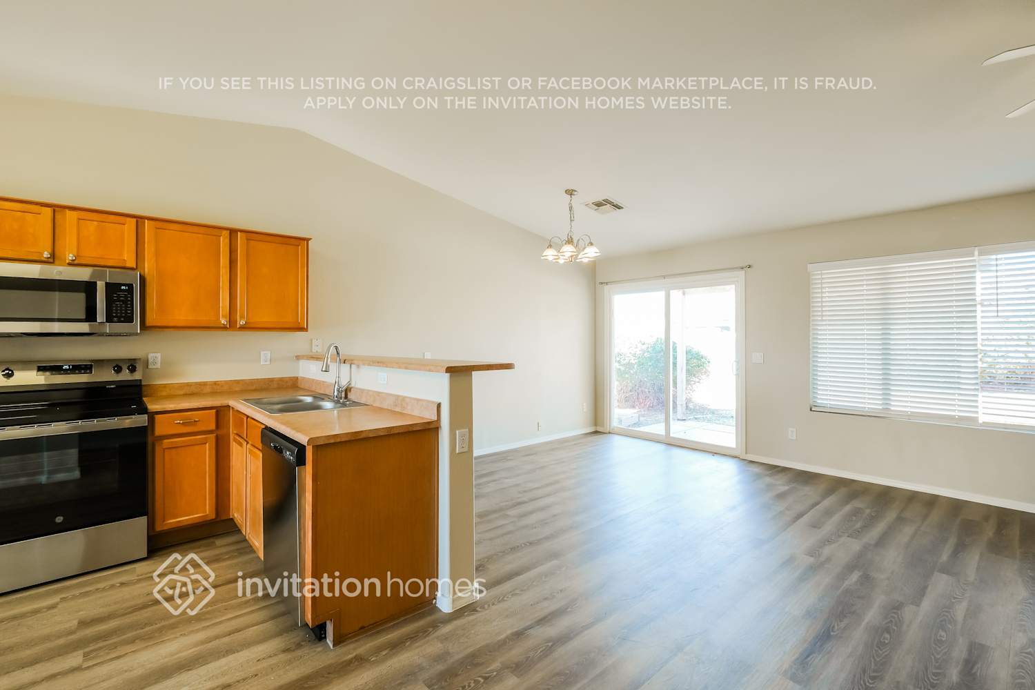 Building Photo - 8207 S 18th St