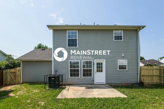 Building Photo - 4 Bedroom Pet-Friendly Home in Jonesboro, GA with Main Street Renewal