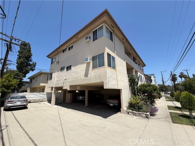 Building Photo - 8665 Chalmers Dr