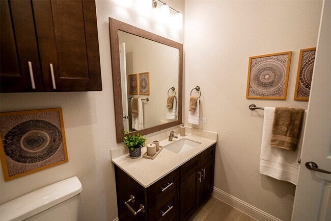 Building Photo - 18114 Greenhill Song Trl
