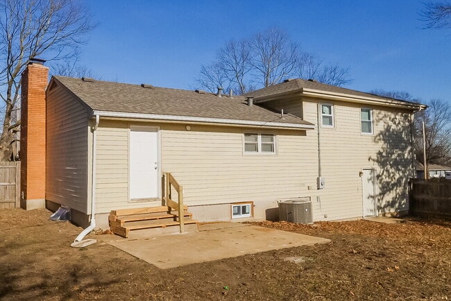 Building Photo - 1202 Baltimore St