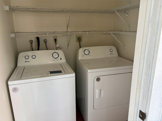 Building Photo - 9384 S Belfort Cir