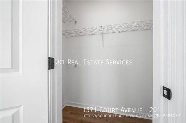 Building Photo - 1571 Court Ave