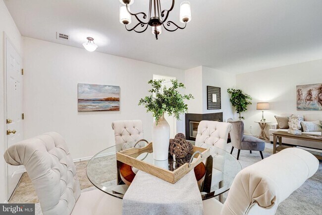 Building Photo - 11116 Beaver Trail Ct