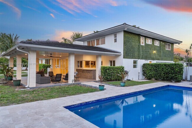 Primary Photo - RIVER BAY PARK