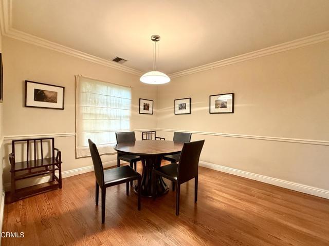 Building Photo - 1104 N Hidalgo Ave