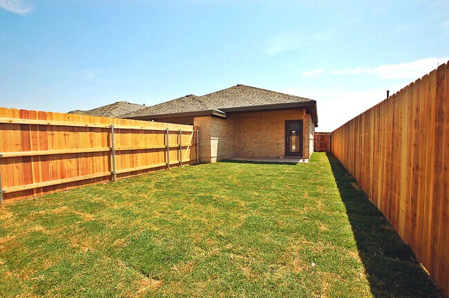 Building Photo - PRE-LEASING FOR AUGUST MOVE-IN: Recently Built 3/2/2 in Cooper ISD