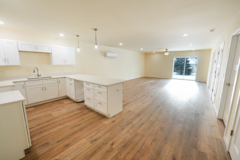 Building Photo - 713 Salsbery Cir