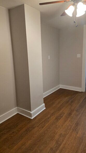 Kitchen - 102 S Frederick St